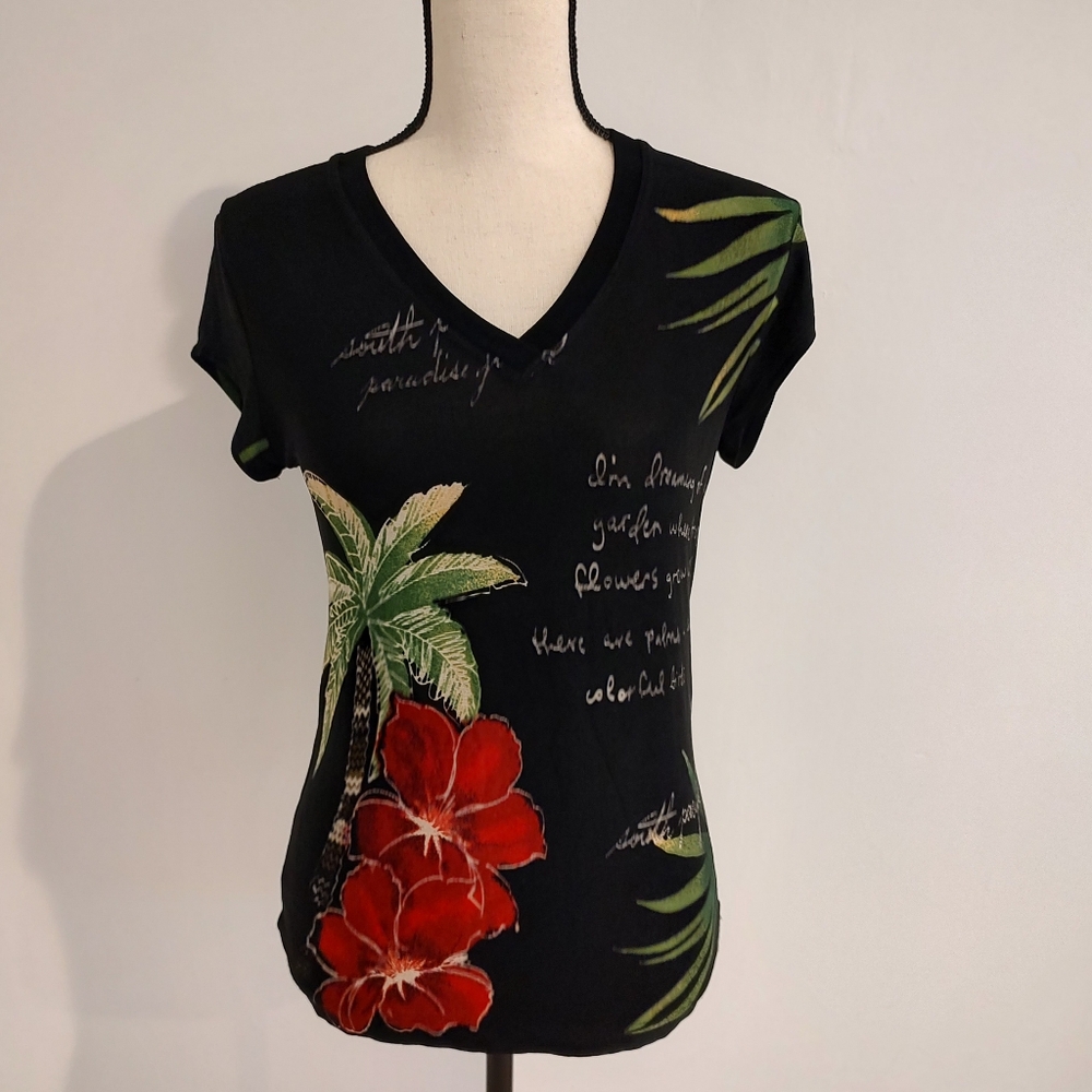 Chico's Women's Travelers Tropical Floral Stretch V-Neck Top Black Green…